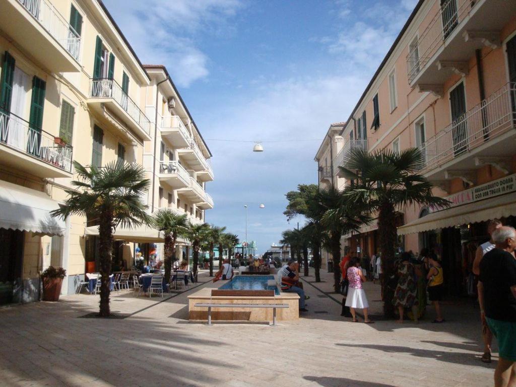 Appartamento Casa Dionisia Diano Marina Esterno foto